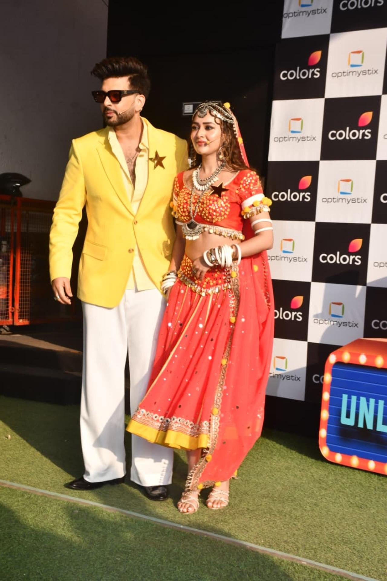 Tejasswi Prakash was clicked with BF Karan Kundrra. She donned Dixit's look from Khal Nayak movie, from which her song Choli Ke Peeche became iconic.